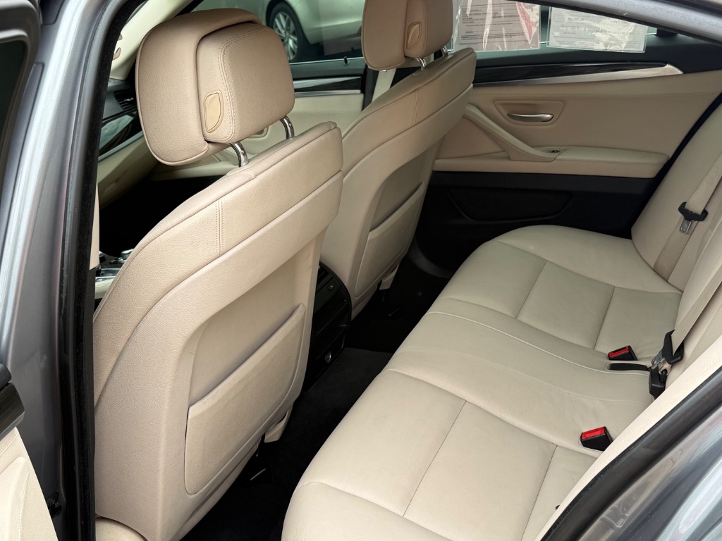 2013 BMW 5 Series 535i - Photo 9
