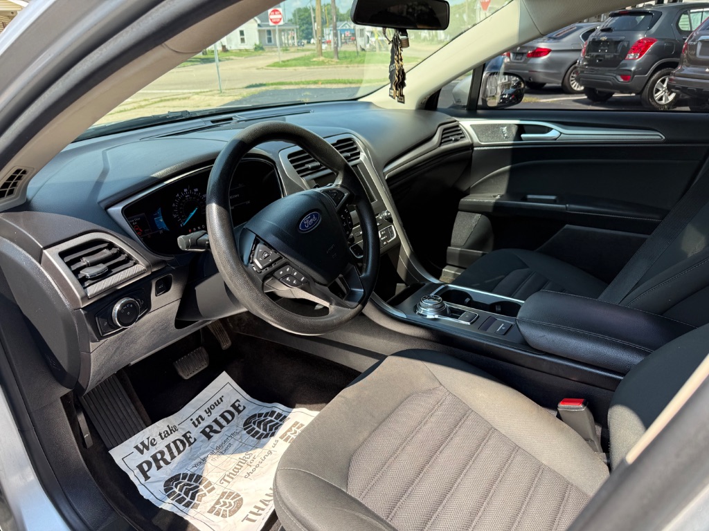2018 Ford Fusion SE - Photo 7