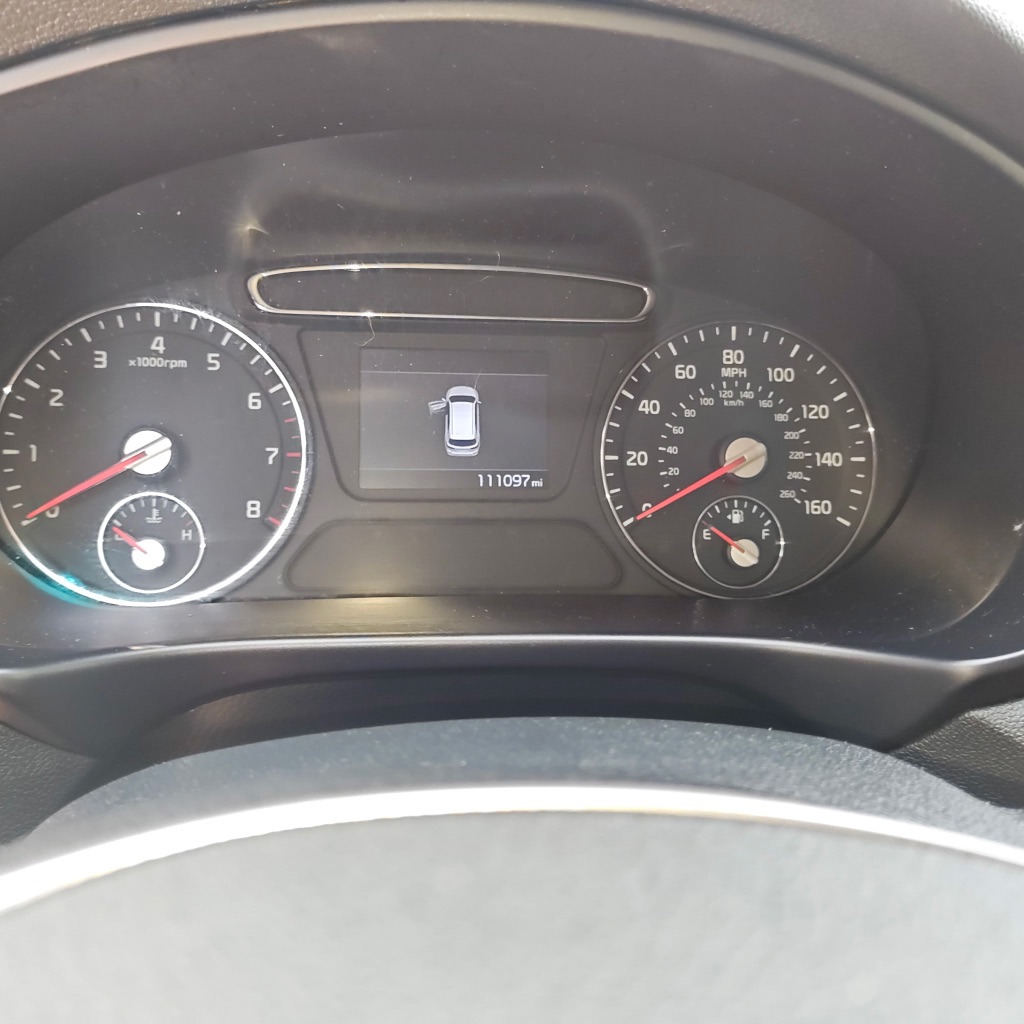 2020 Kia Sorento LX - Photo 12