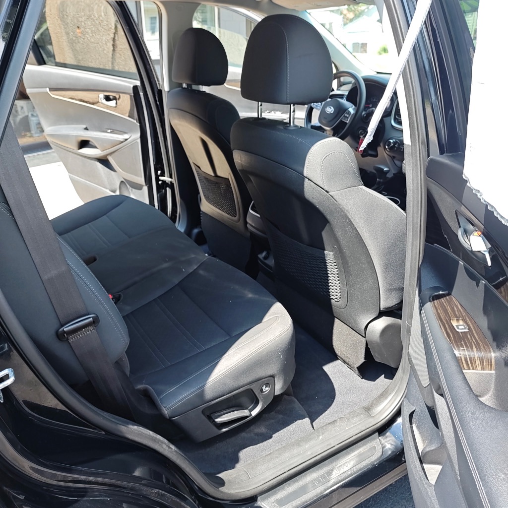 2020 Kia Sorento LX - Photo 10