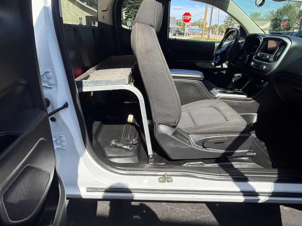 2022 Chevrolet Colorado LT - Photo 13