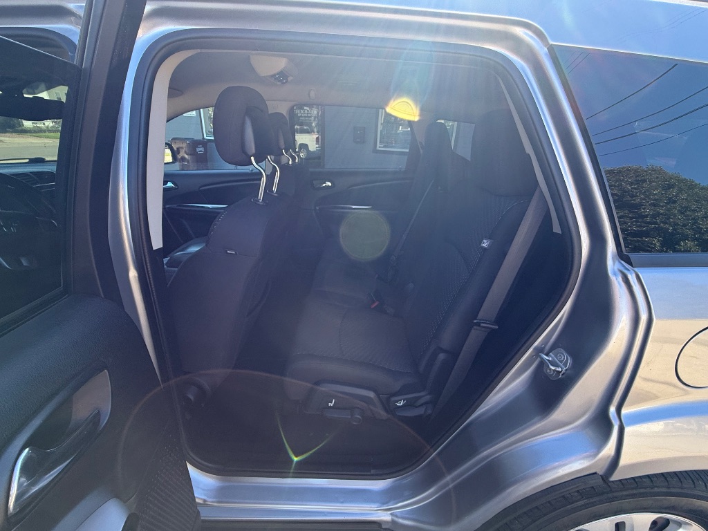2017 Dodge Journey SE - Photo 12